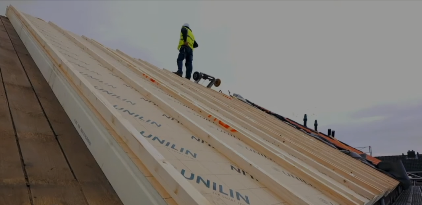 Unilin isolation on a pitched roof